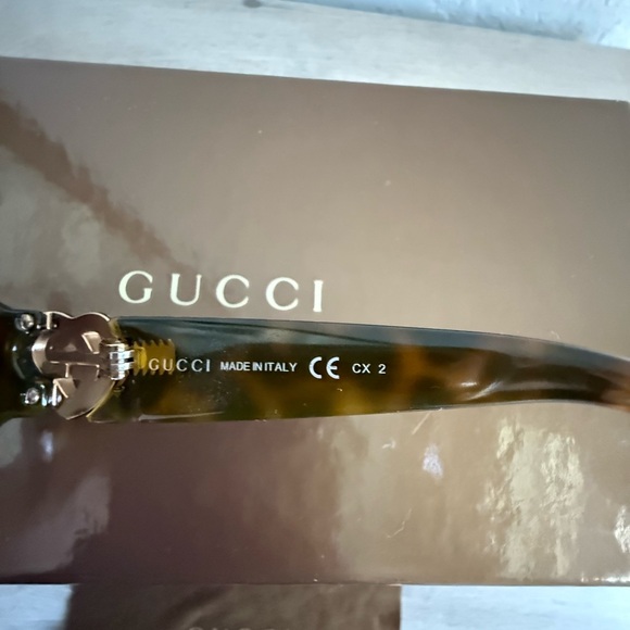 Gucci Large Frame Sunglasses Crystal Heart-shaped G Logo - Picture 9 of 17